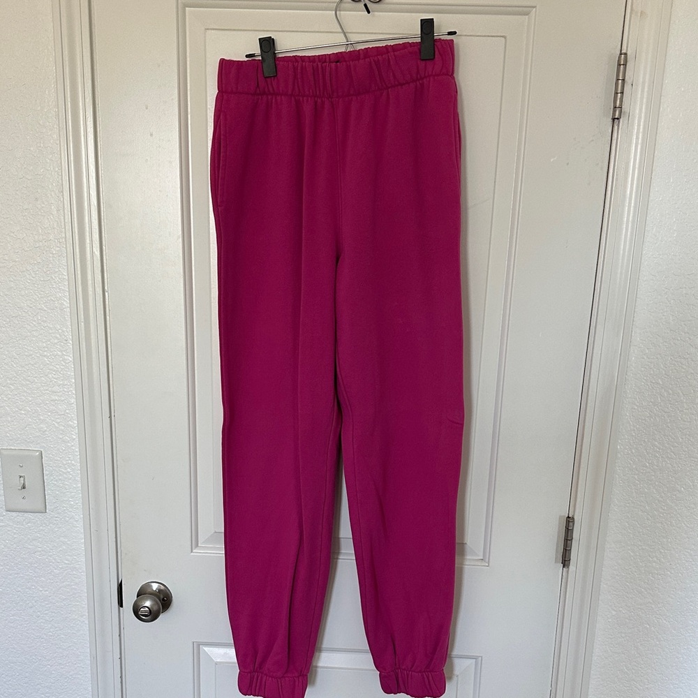 GAP Women's Fuchsia Tall Jogger Pants